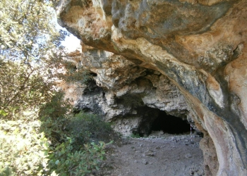 Cova de l'Ametlla o cova de l'Omella