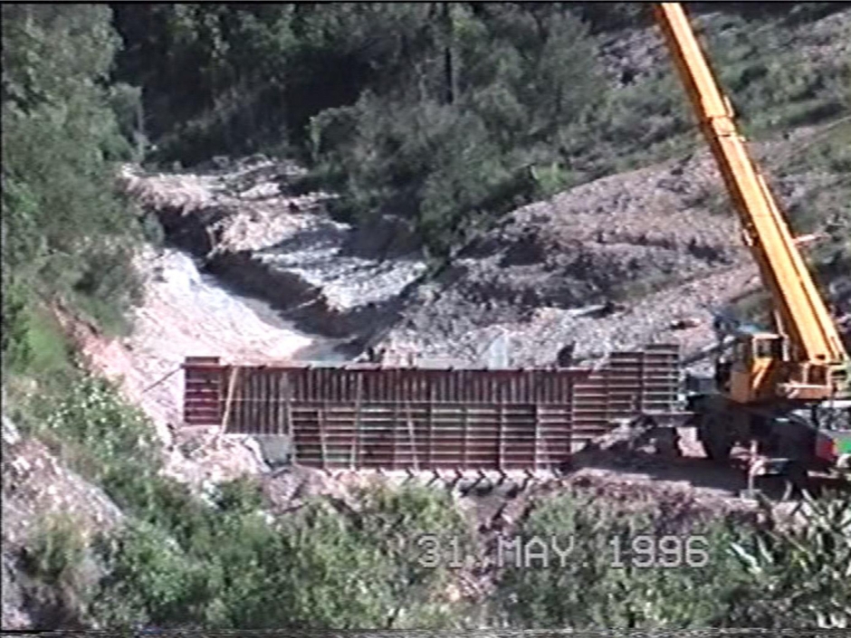Construcció de la presa (1996)