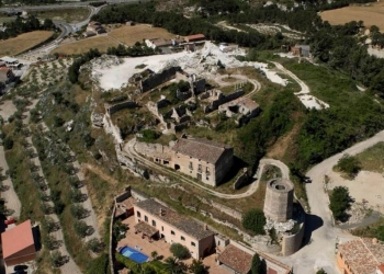 Castell d'Òdena i poble vell