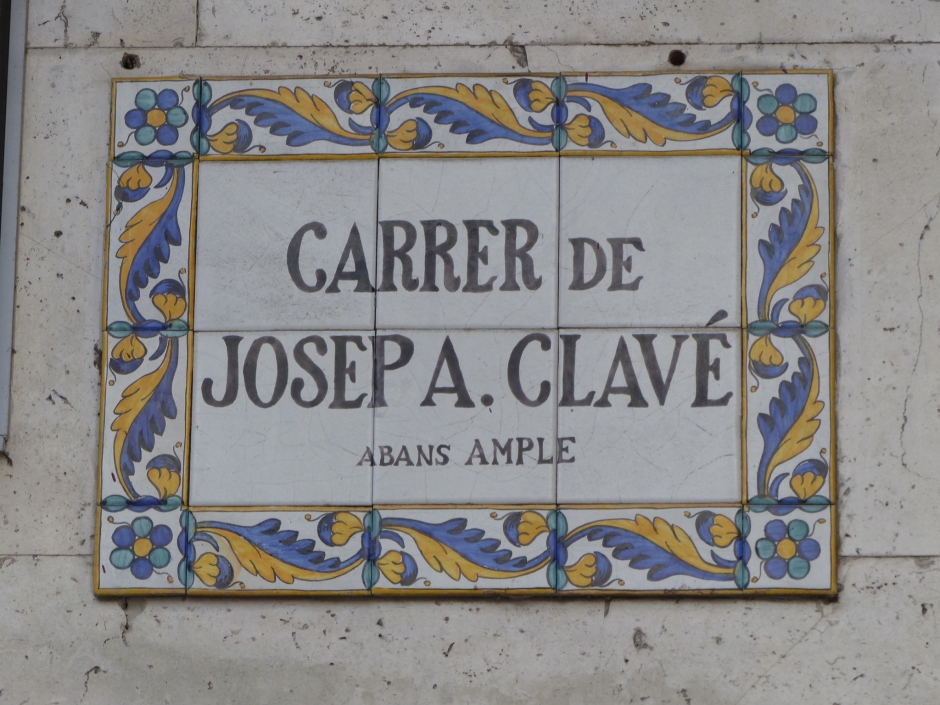 Plafó del carrer de Josep A. Clavé.