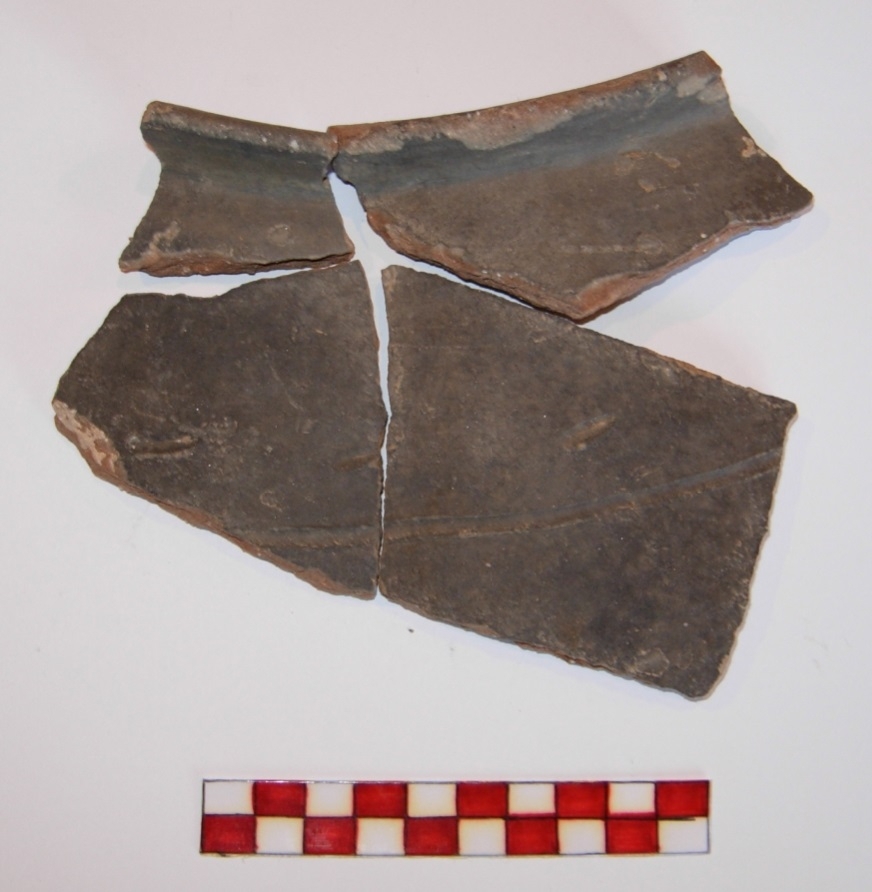 Fragments d'olla del segle XIII del santuari dels Tossals 