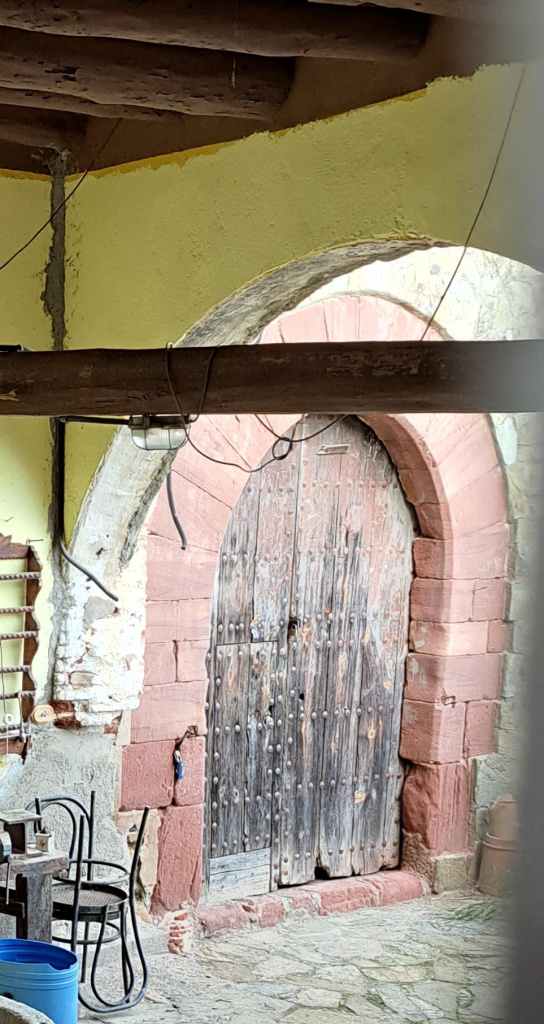 Porta interior del mas.