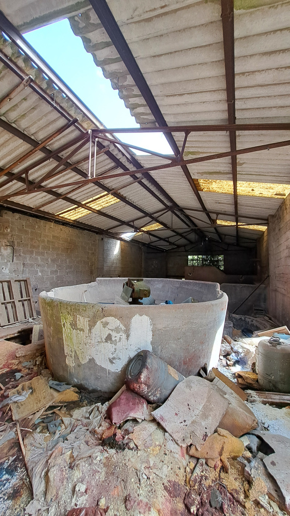 Pica holandesa, del moment en que la fàbrica es dedicava a indústria paperera.