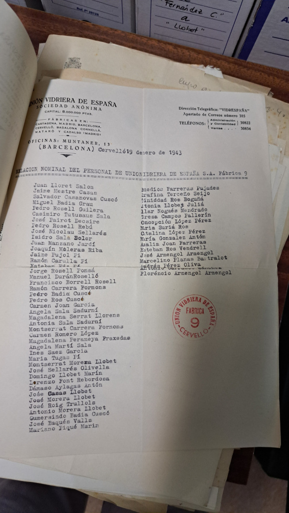 Relació nominal del personal de la "Unión Vidriera de España, S.A. Fábrica 9" de Cervelló. Any 1943.