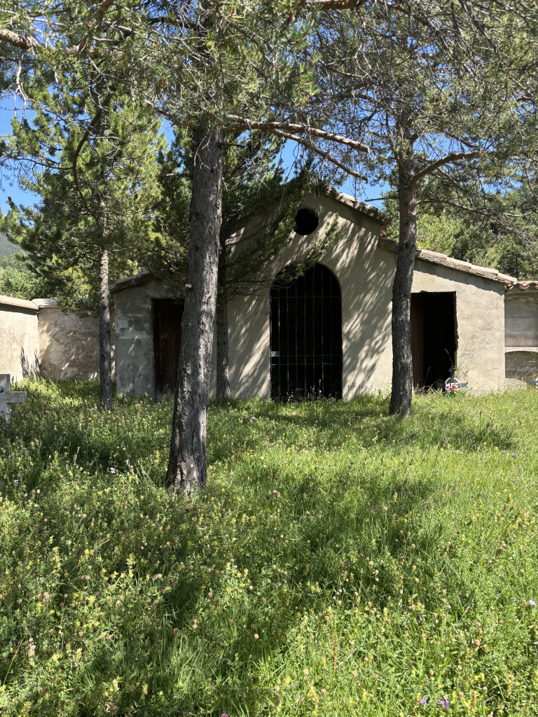 Vista del cementiri de Fumanya
