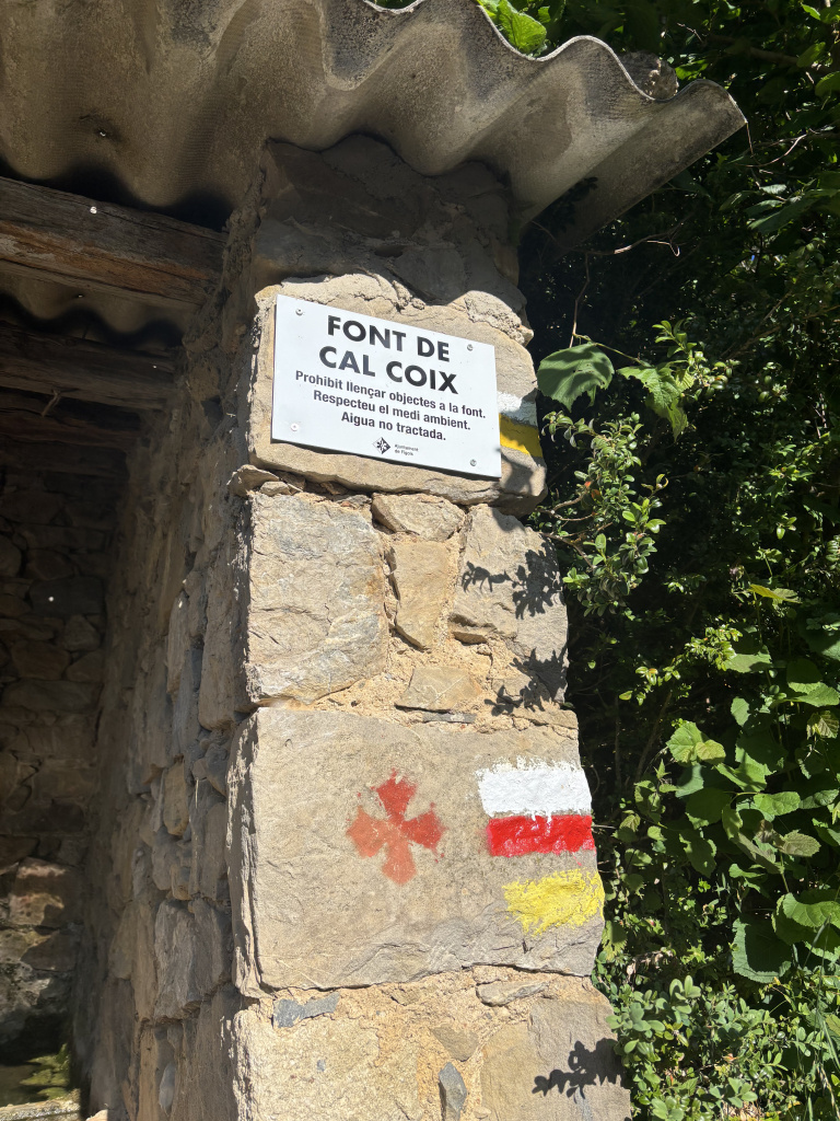 Cartell indicatiu de la font de cal Coix