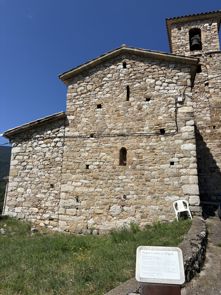 Imatge de l'esplanada a on s'ubicava el cementiri vell de Fígols