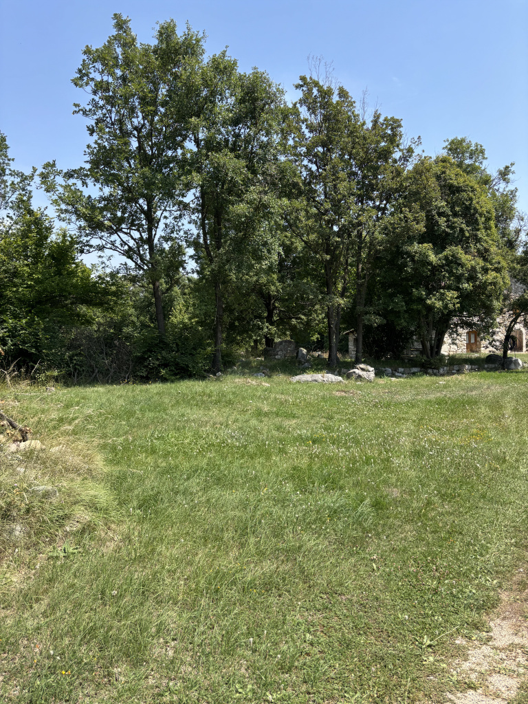 Parts existents dins la finca actual que formaven part de l'antic castell