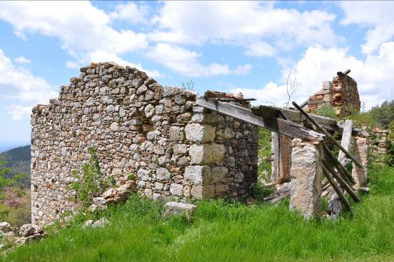 Vista lateral de les restes del Ferrús