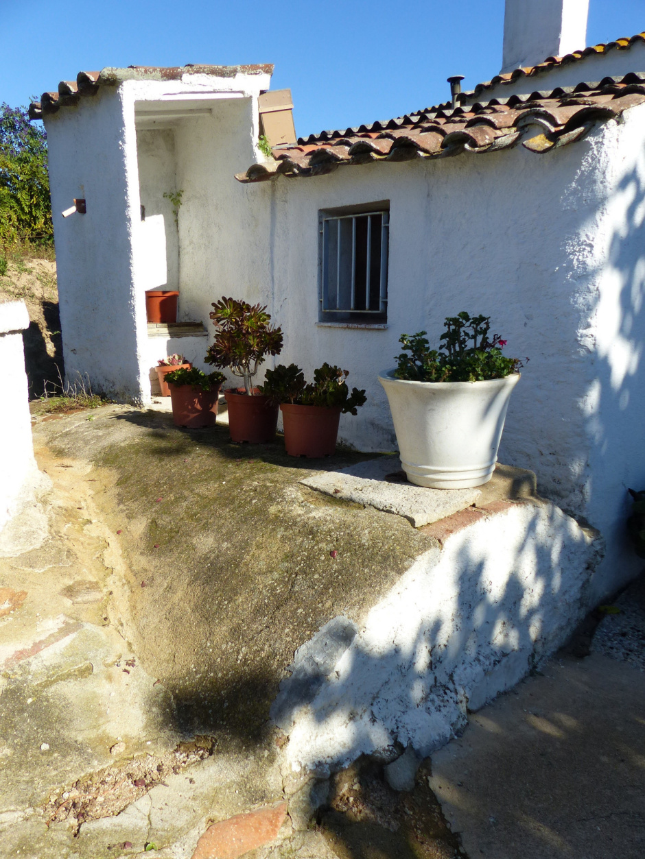  Can Marc de l’Estany. Pou i cisterna de la casa.