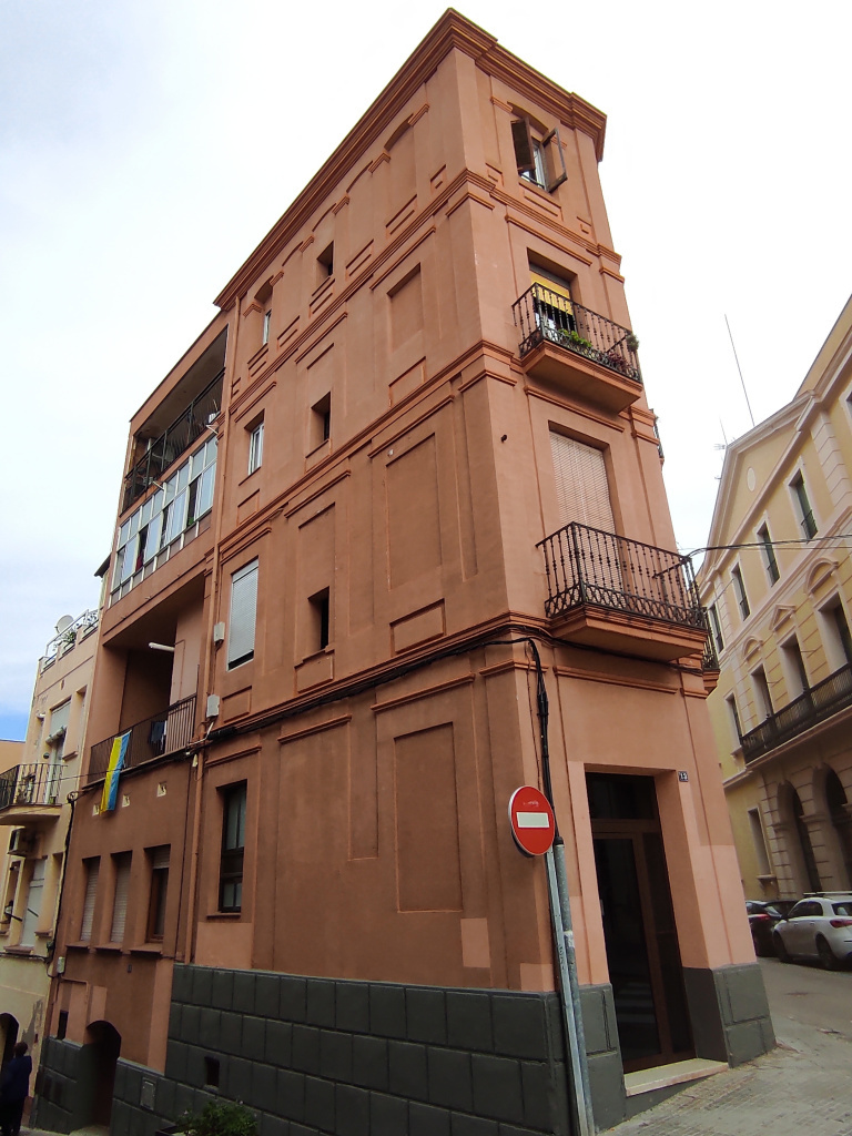 Façana del carrer Colom