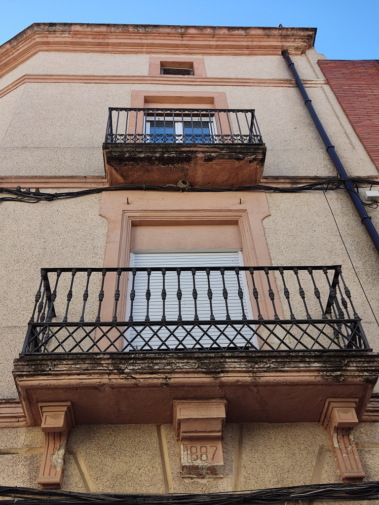 Detall de la data al balcó