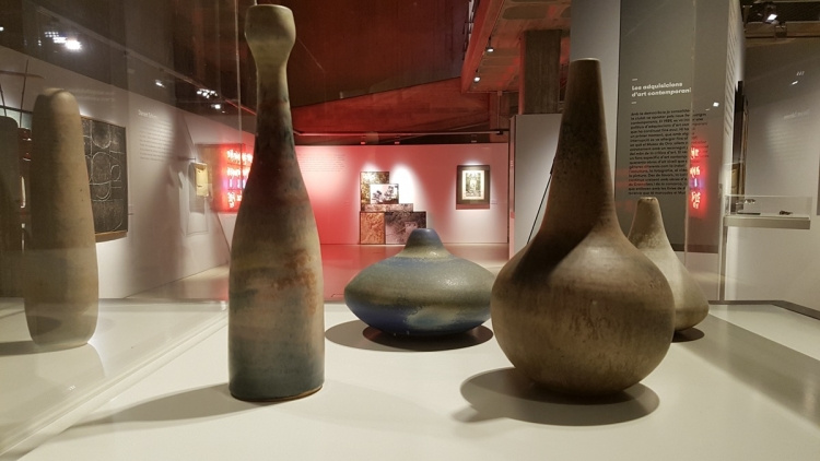 Conjunt de vasos ceràmics d'Antoni Cumella (tercer quart de segle XX). Foto facilitada pel Museu de Granollers