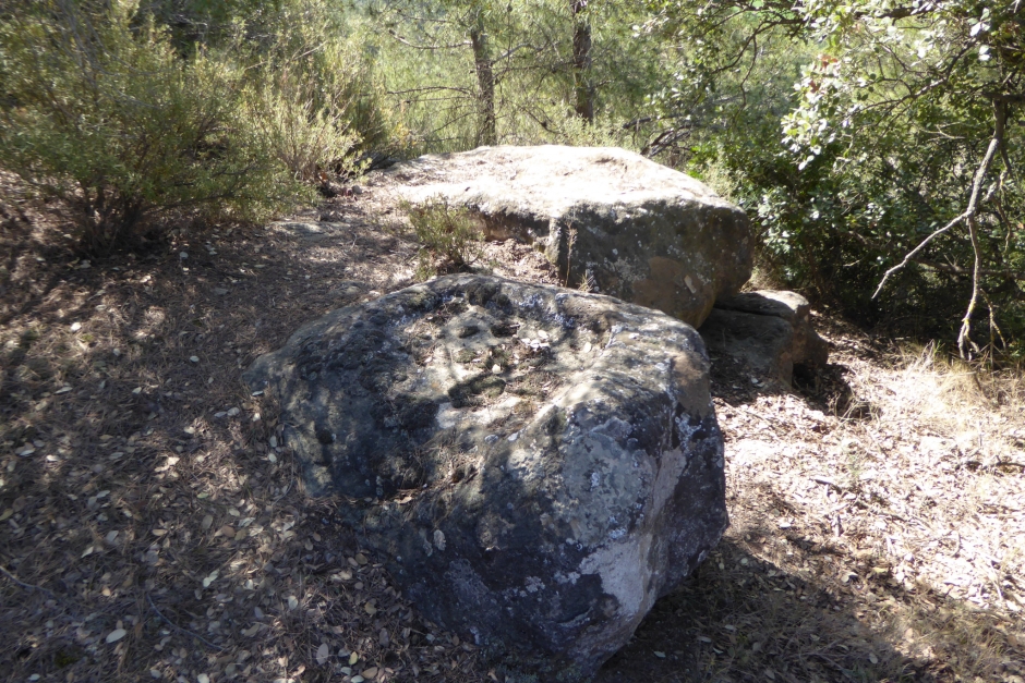Dues pedres retallades com a piques