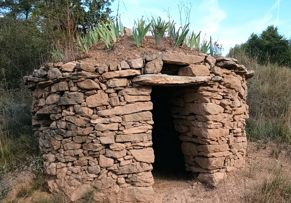 Imatge de la barraca reconstruïda el 2023