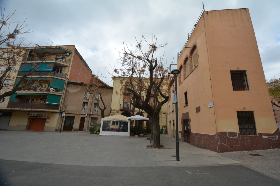 Ca la Llúcia, a la plaça Major