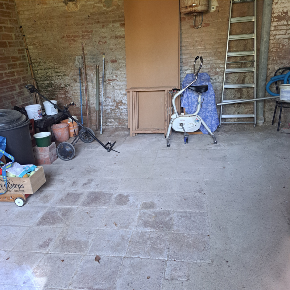 Interior del que havia estat l'obrador