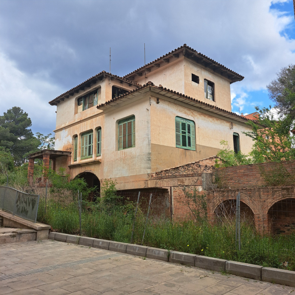 Façana lateral i posterior