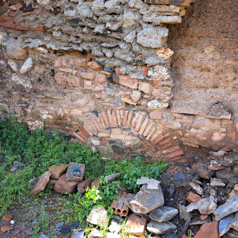 Restes de la boca del forn