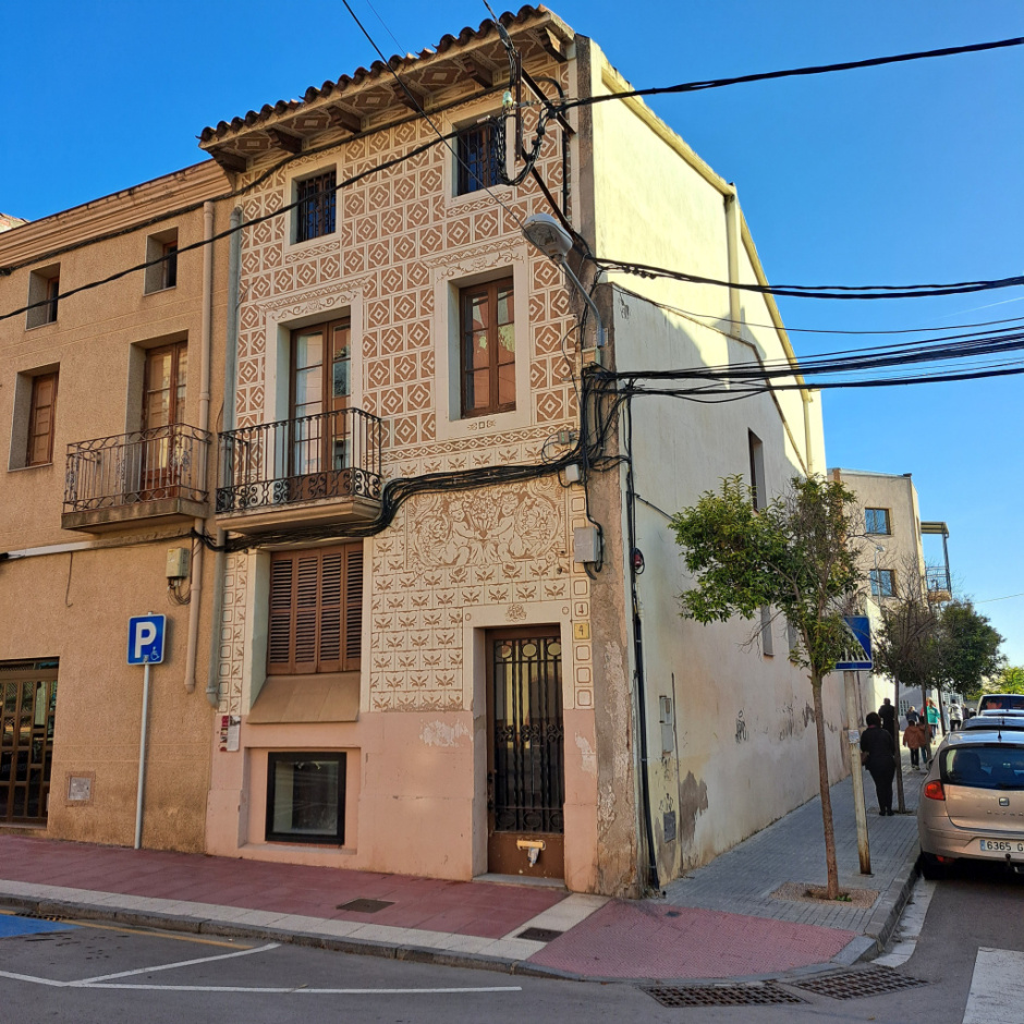 Façana principal i lateral