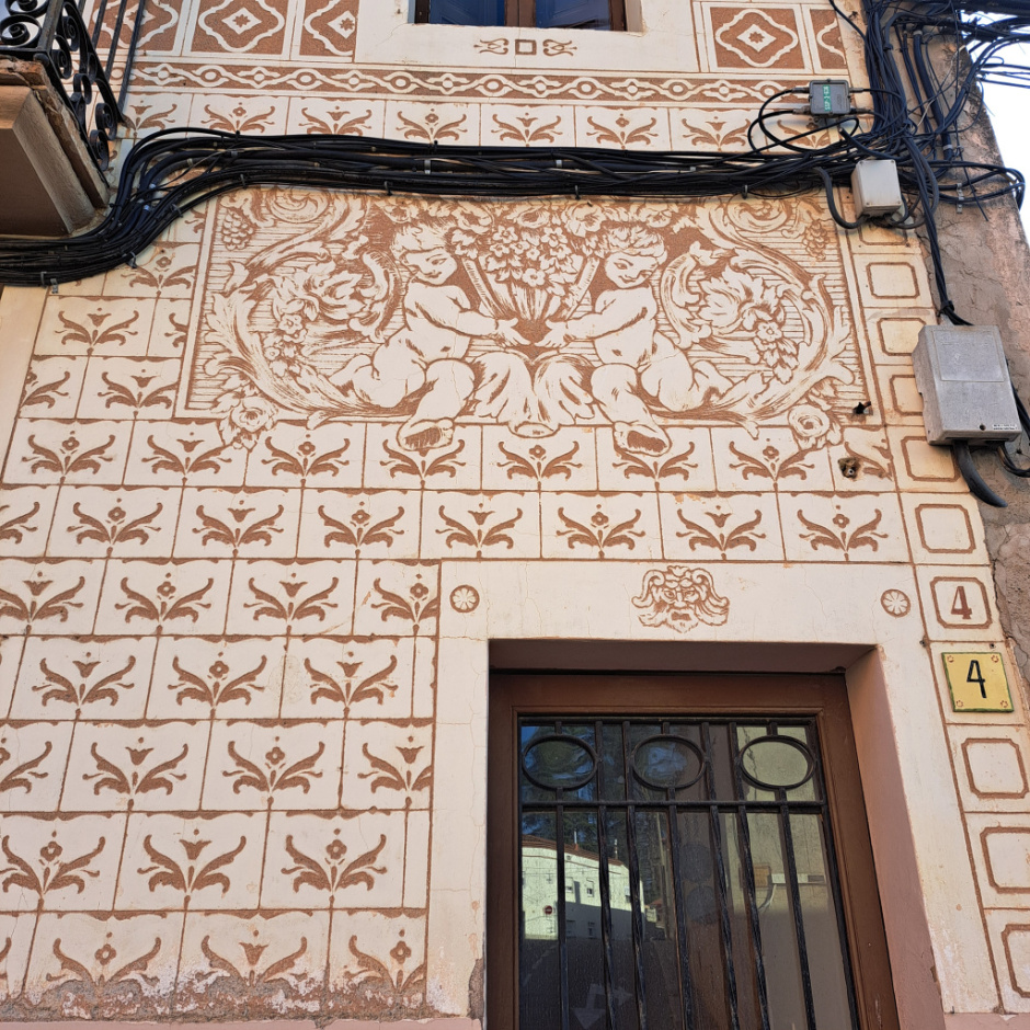 Detall de l'esgrafiat