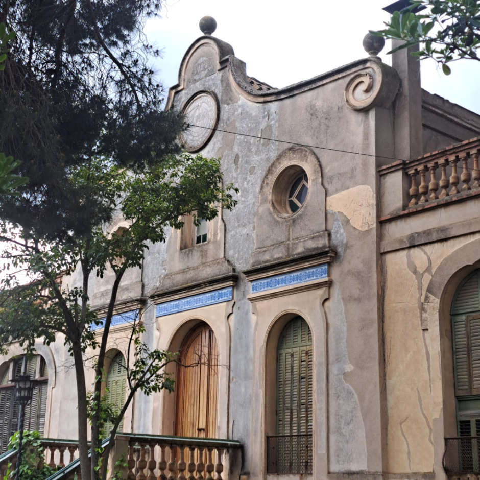 Detall de la façana