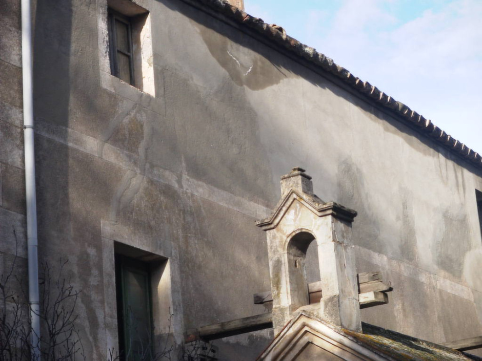 Detall de Can Boba i capella del Roser (Ajuntament de Sant Cugat del Vallès, 2008).