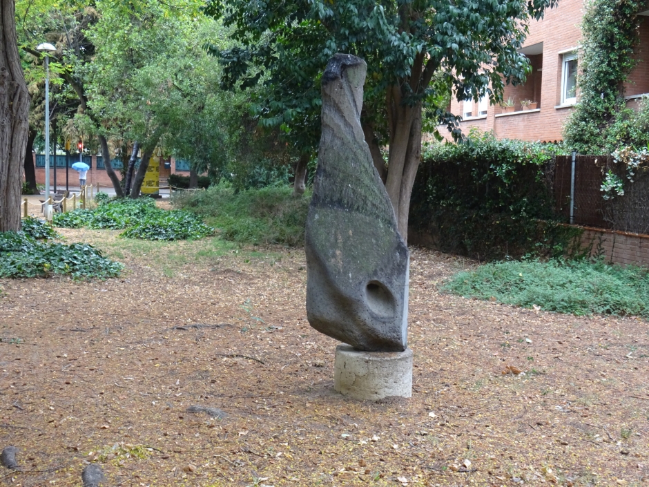 Escultura a la plaça 11 de setembre