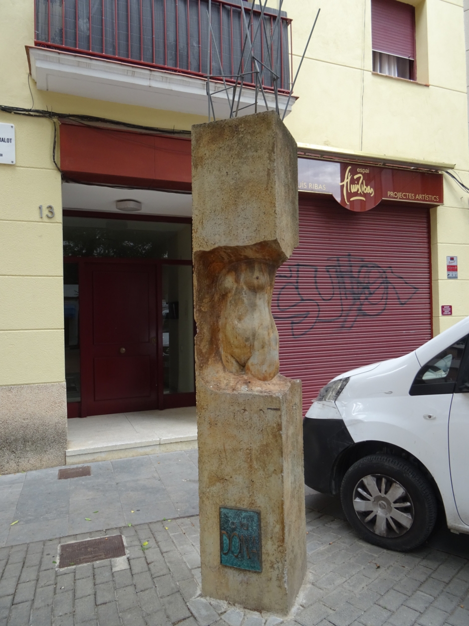 Monument Homenatge a la Dona