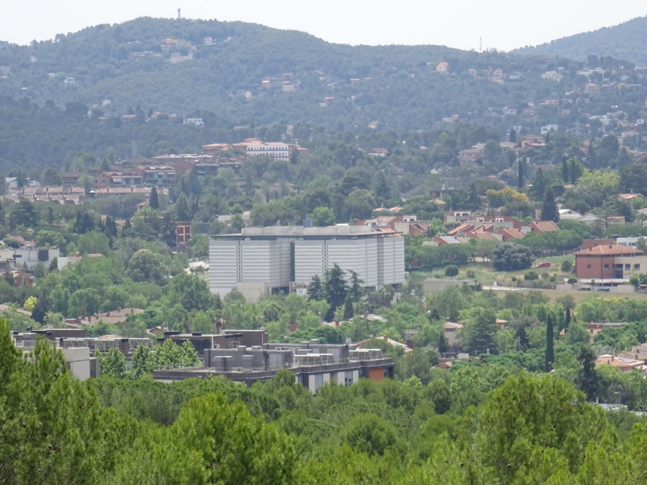 Arxiu Nacional de Catalunya des del turó de Can Mates
