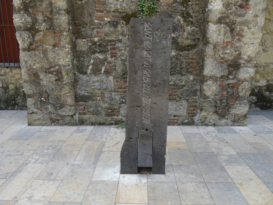 Monument a Gabriel Ferrater