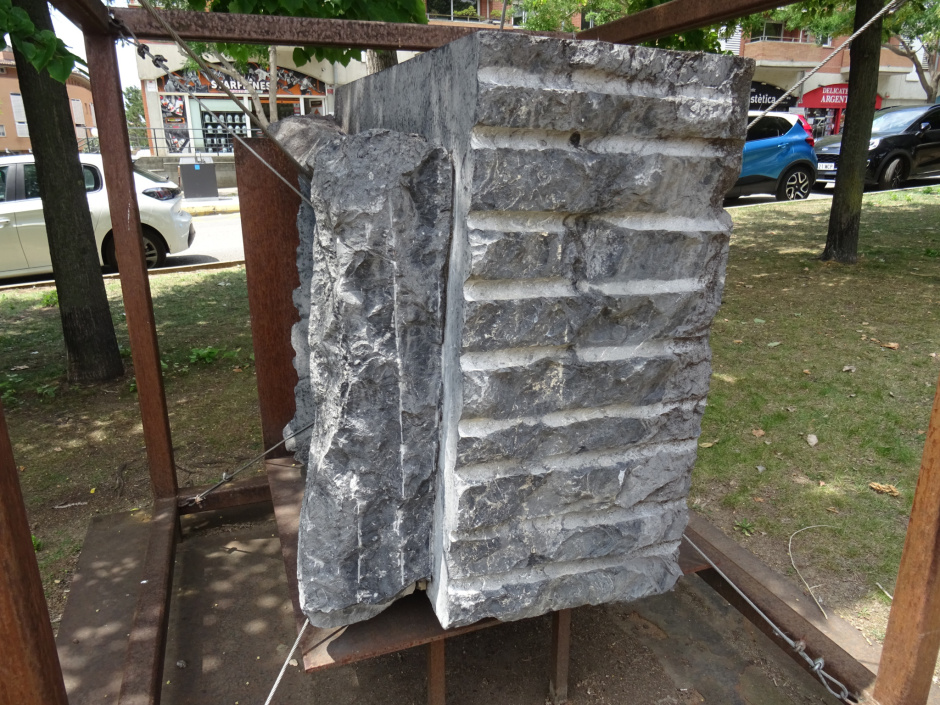 Monument Intro III (teatre) de Frederic Gómez Cardellà