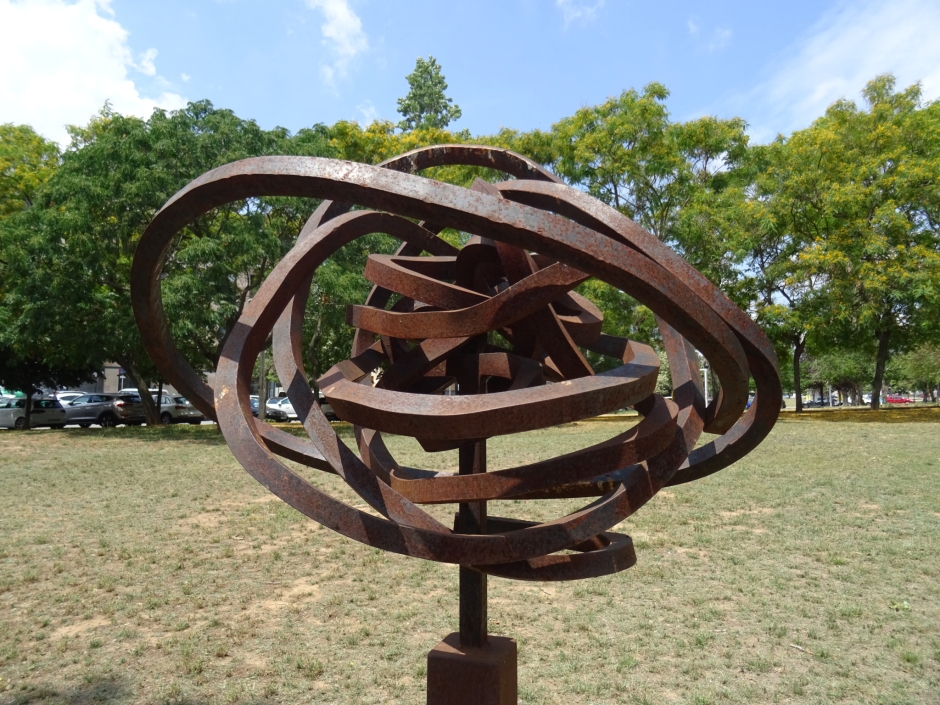 Part superior del monument Laia