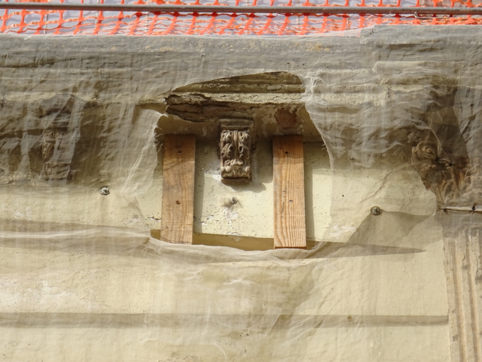 Mènsula del ràfec de la casa de Pau Vilardell