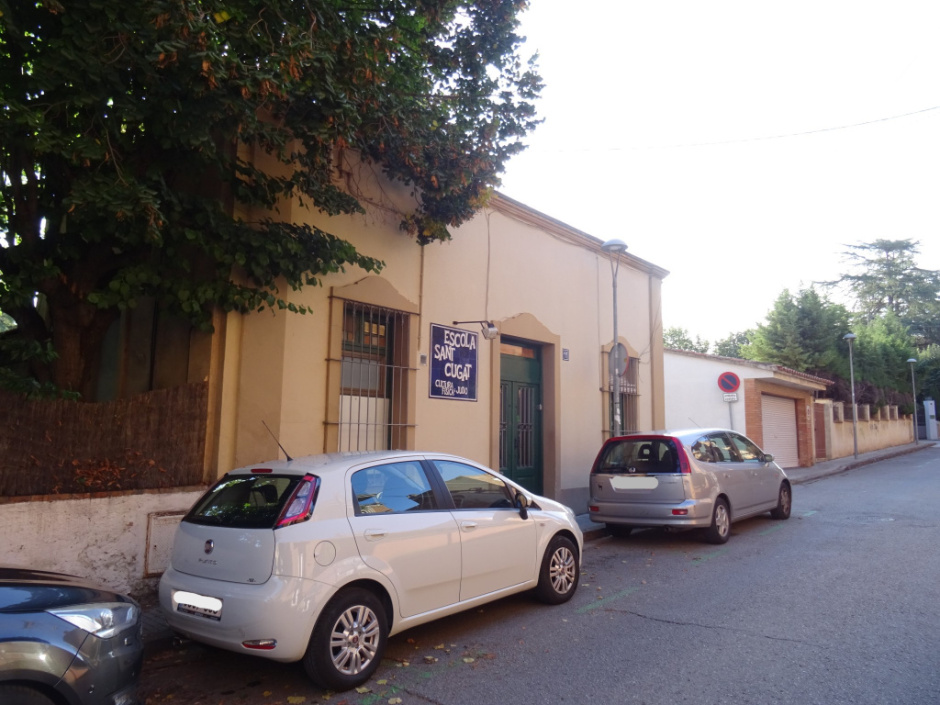 Casa al carrer Elisenda Ribatallada número 11