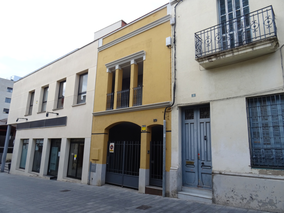 Casa al carrer Sant Medir número 20.