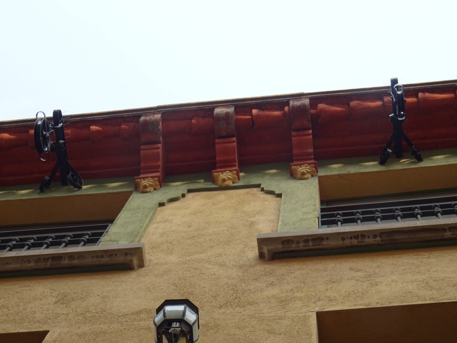 Detall del ràfec de Cal Perolet