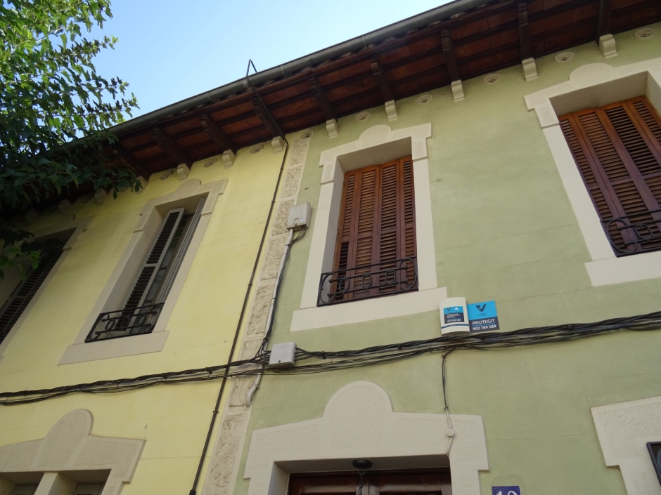 Detalls de les obertures del Conjunt de Maria Llinàs III.