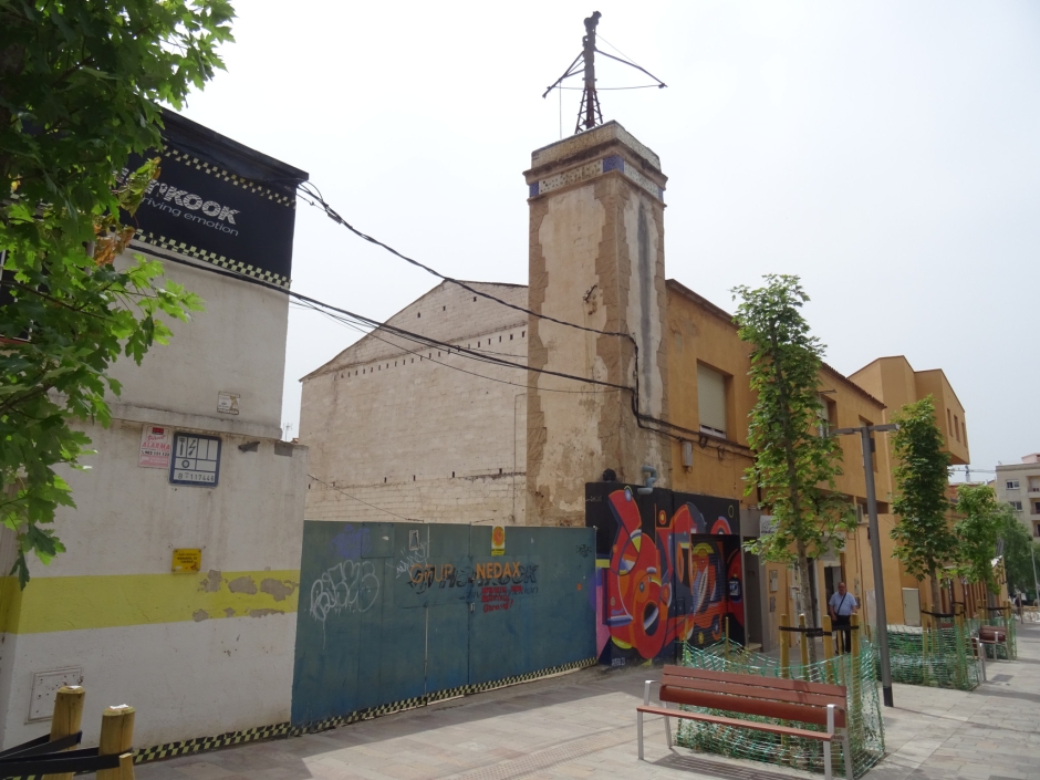 Molí de vent de l'avinguda Josep Anselm Clavé número 16.