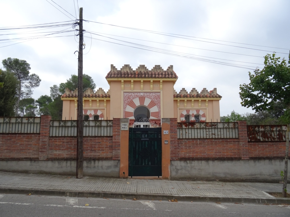 Façana principal de la casa de Francesca Rovira.