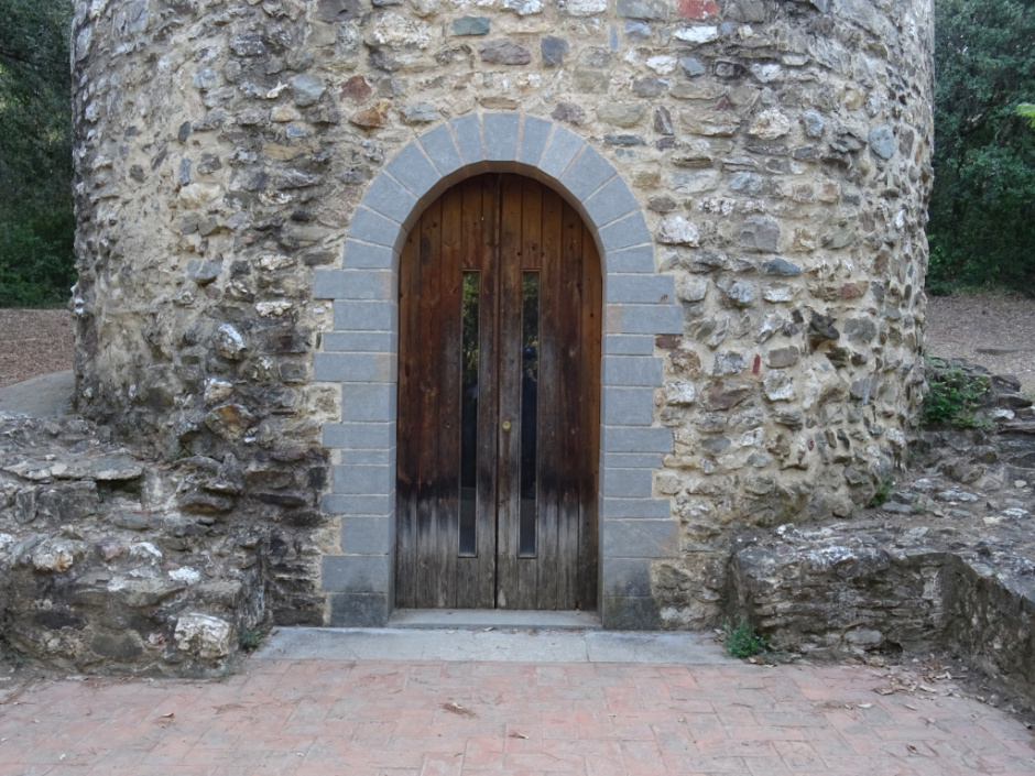 Portal de l'ermita de Sant Adjutori