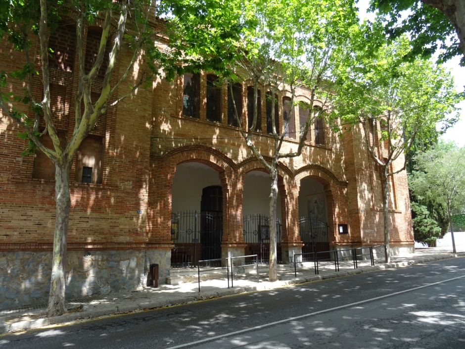 Façana principal de l'església de la Mare de Déu de l'Assumpció