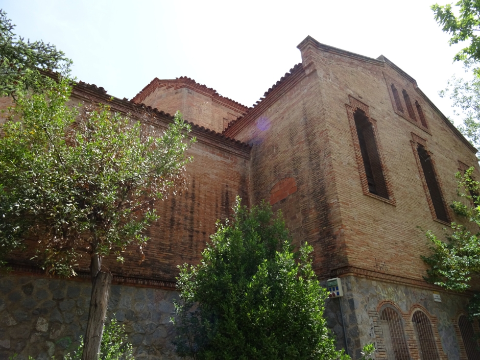 Façana lateral de l'església de la Mare de Déu de l'Assumpció