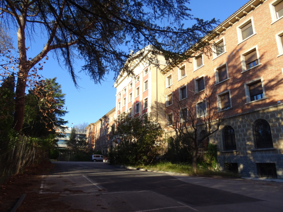 Façana principal del Centre Borja