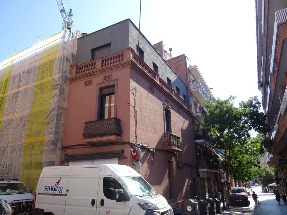 Casa de Narcís Cahís.