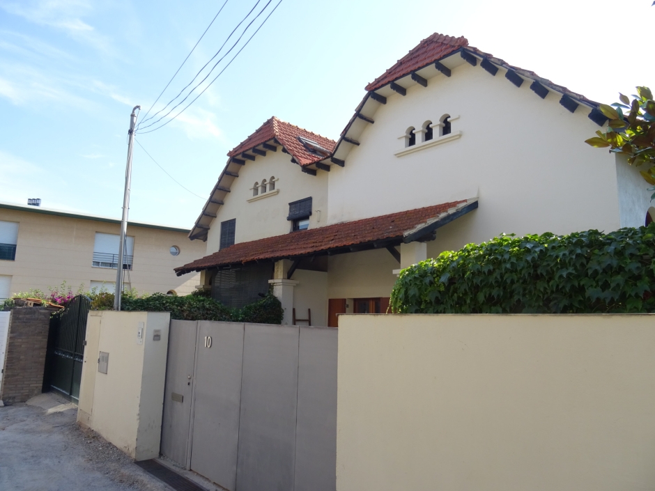 Conjunt Dolors Ventura al passatge Ramírez.