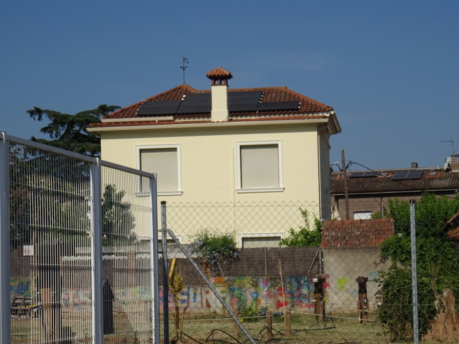Façana posterior del xalet de Dolors Ventura al carrer Ramírez.