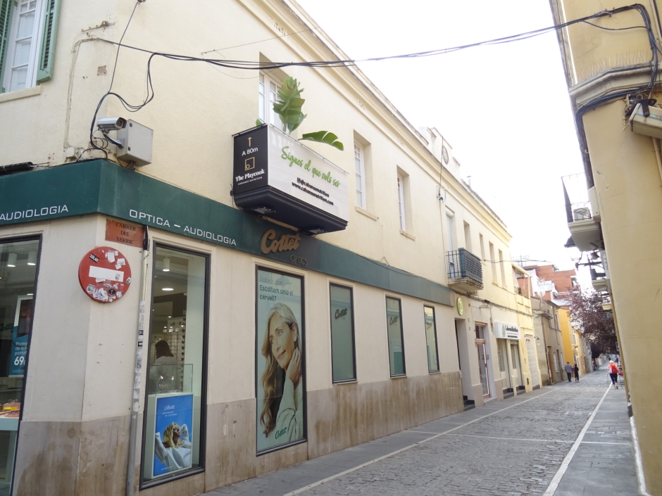 Casa de Lleó Calafell, façana del carrer Xerric.