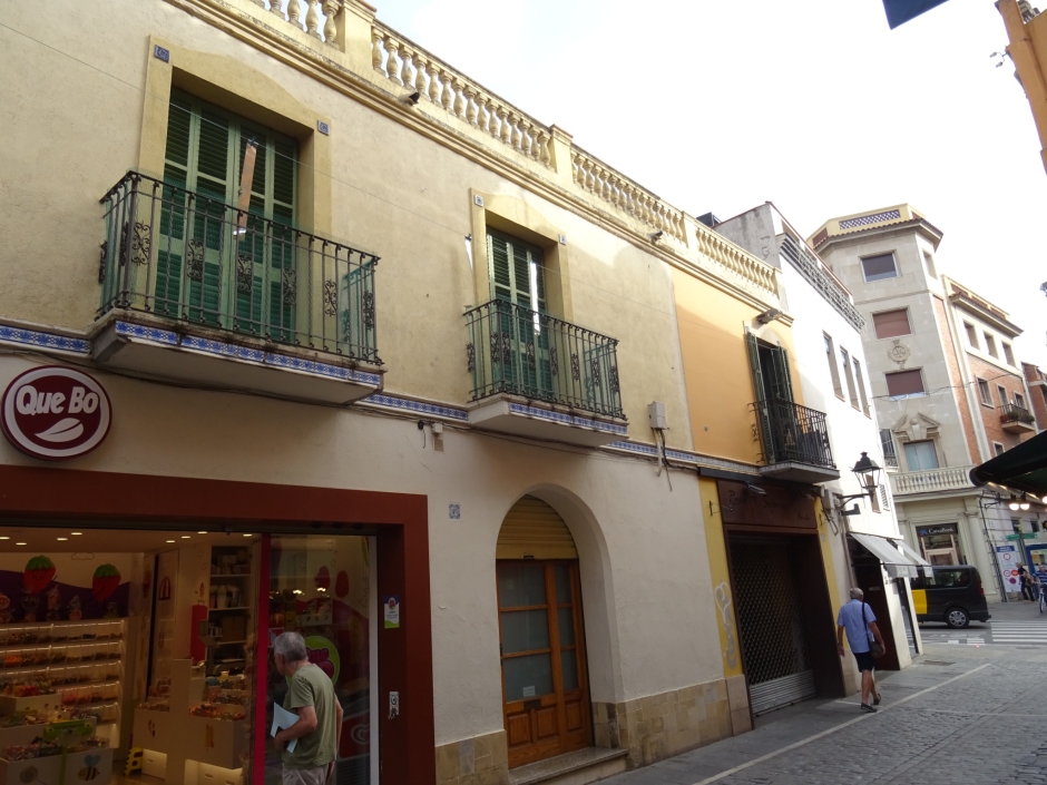 Conjunt de dues cases al carrer Santa Maria números 45 i 47.