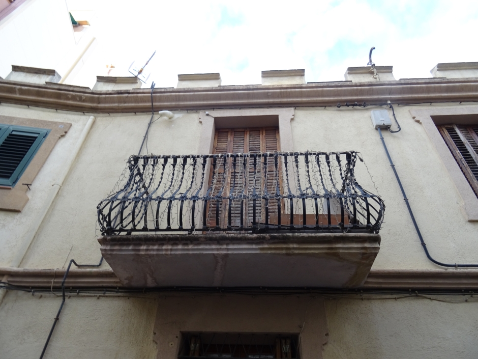 Balcó de la casa del carrer Sant Antoni número 66.